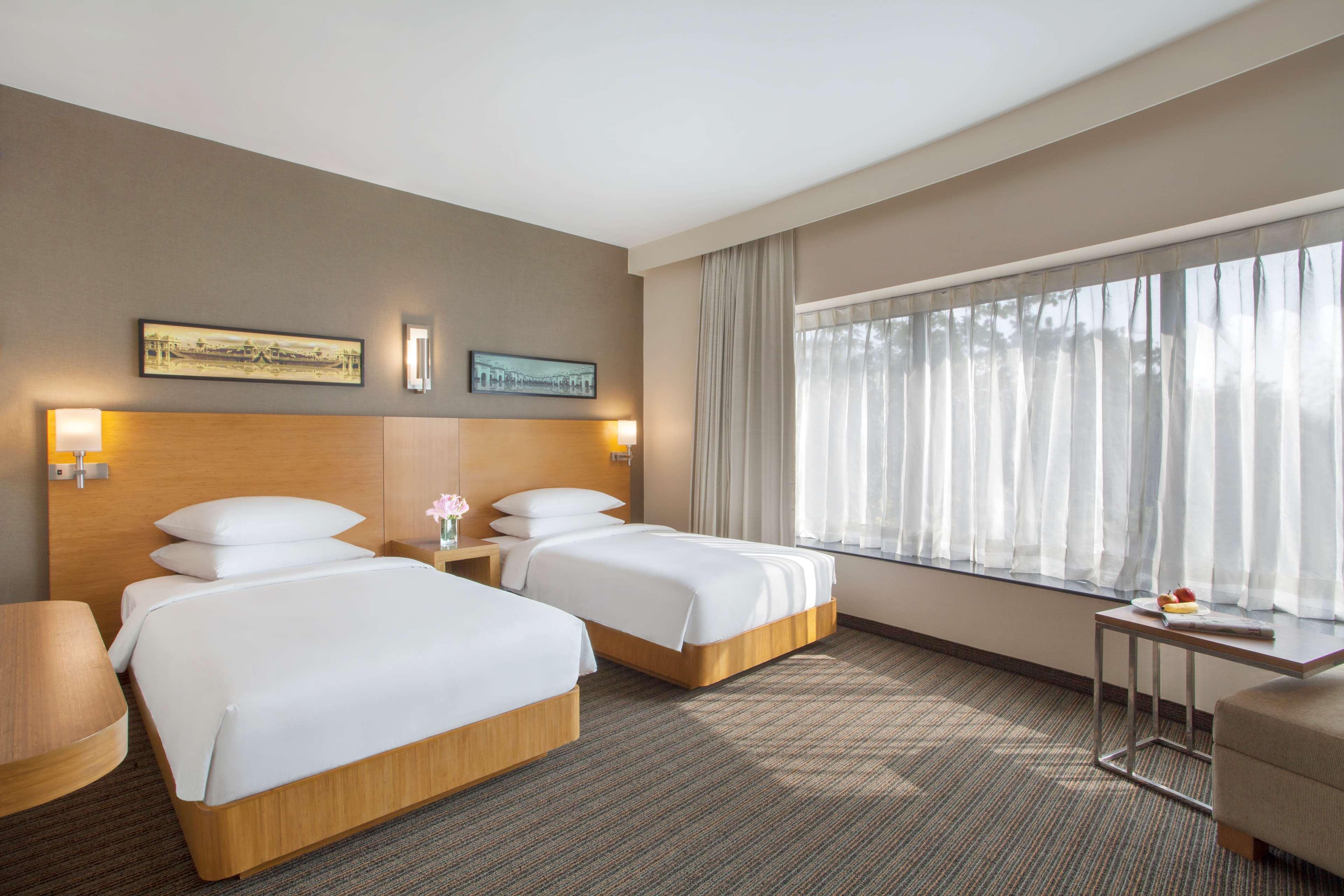 Hyatt Place Hyderabad Banjara Hills Dış mekan fotoğraf Deluxe Room