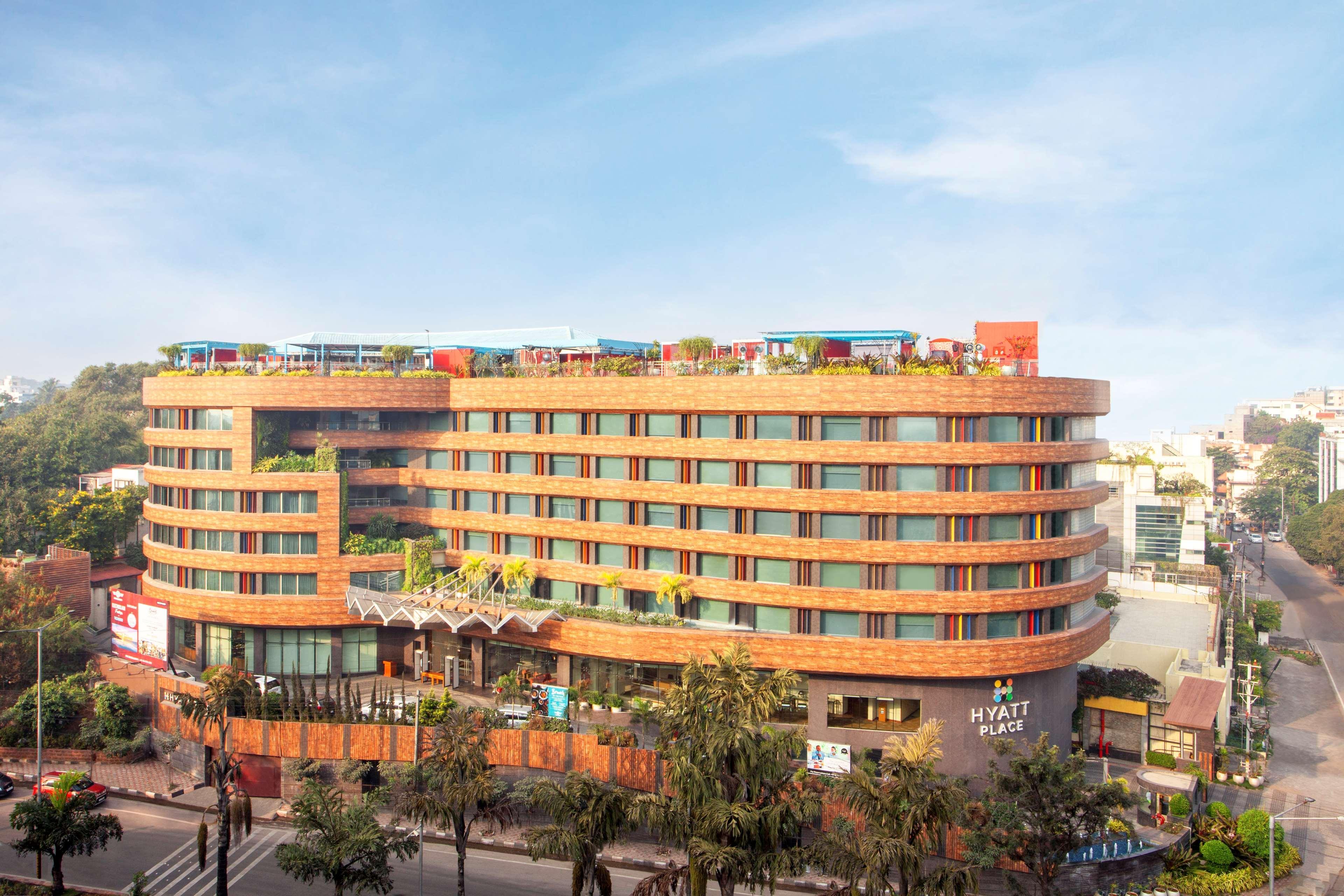 Hyatt Place Hyderabad Banjara Hills Dış mekan fotoğraf Hotel